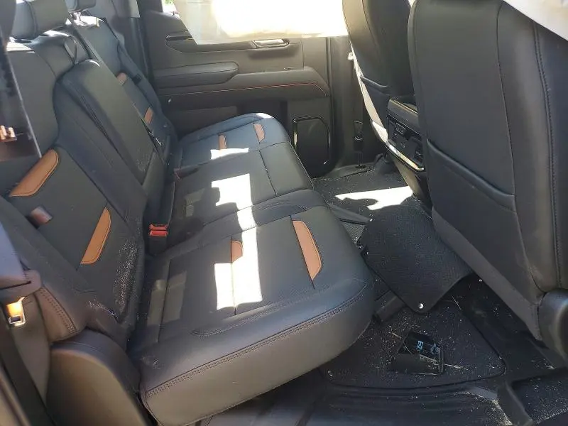 2026 GMC SIERRA K1500 AT4  