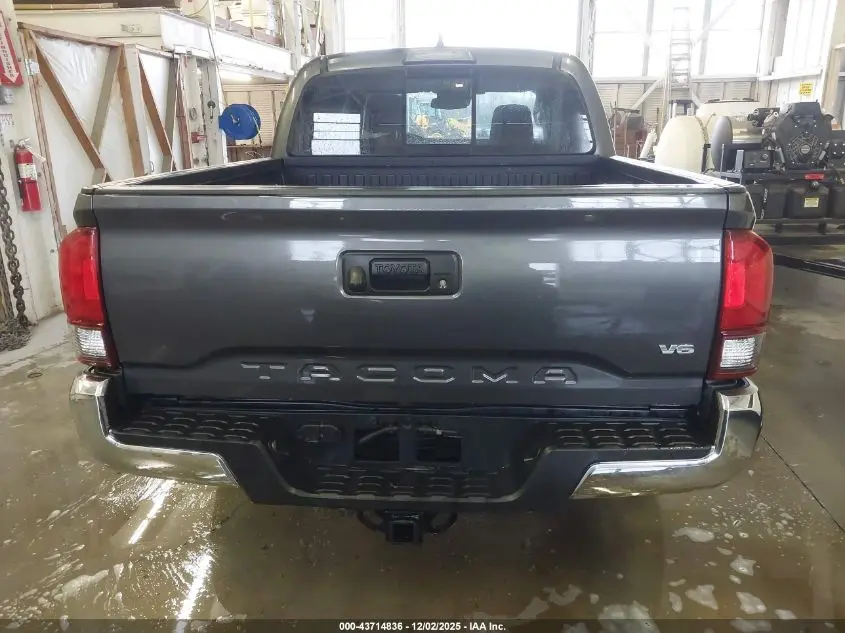 2018 TOYOTA TACOMA SR5 V6