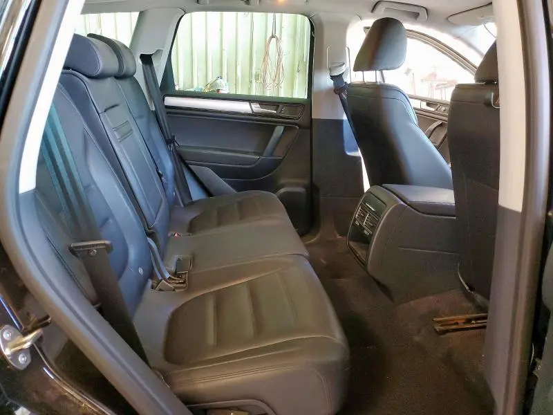 2013 VOLKSWAGEN TOUAREG V6 TDI  