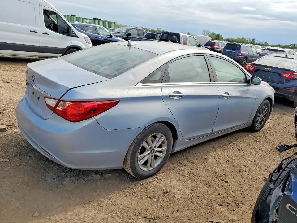 2012 HYUNDAI SONATA GLS  