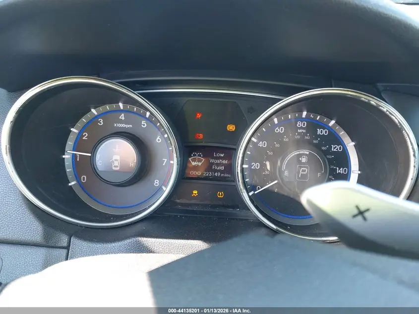 2011 HYUNDAI SONATA SE