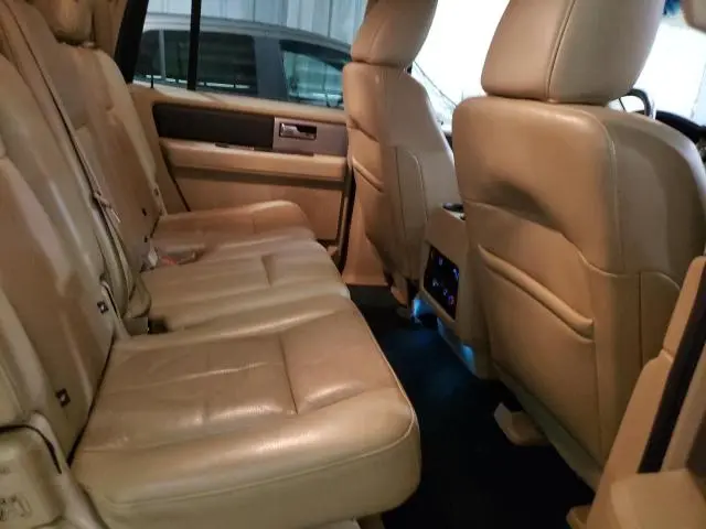 2017 FORD EXPEDITION EL XLT  