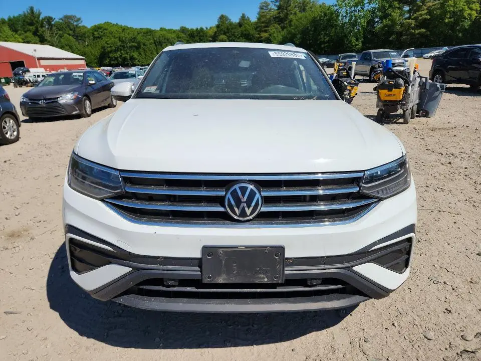 2022 VOLKSWAGEN TIGUAN SE  