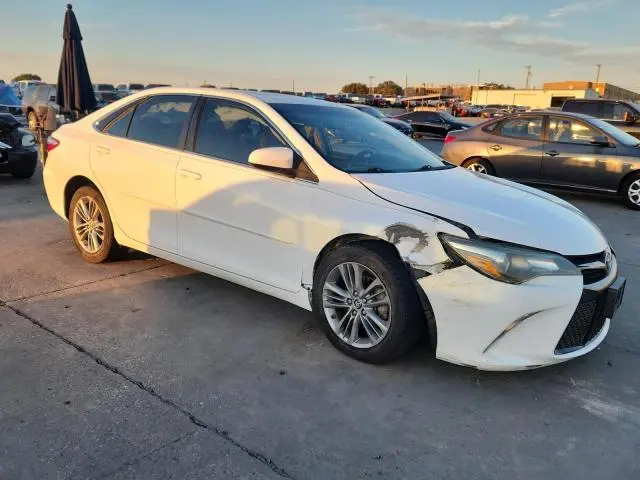 2016 TOYOTA CAMRY LE  