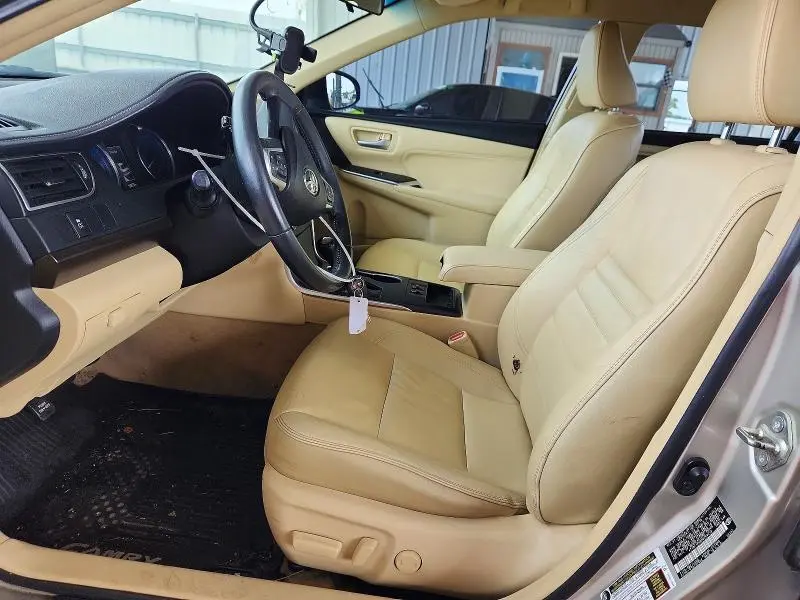 2017 TOYOTA CAMRY XLE  