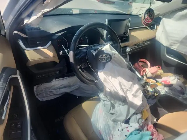 2019 TOYOTA RAV4 XLE PREMIUM  