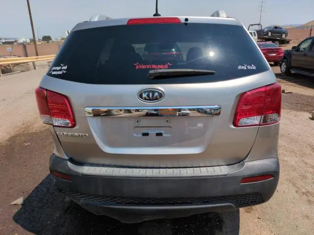 2013 KIA SORENTO LX  