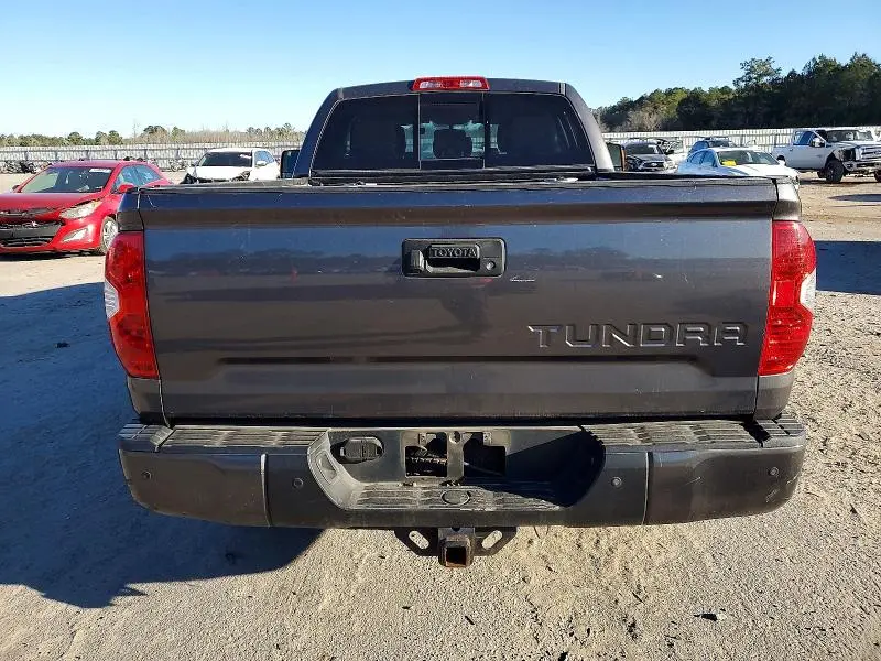 2017 TOYOTA TUNDRA DOUBLE CAB SR  