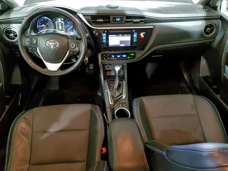 2019 TOYOTA COROLLA   