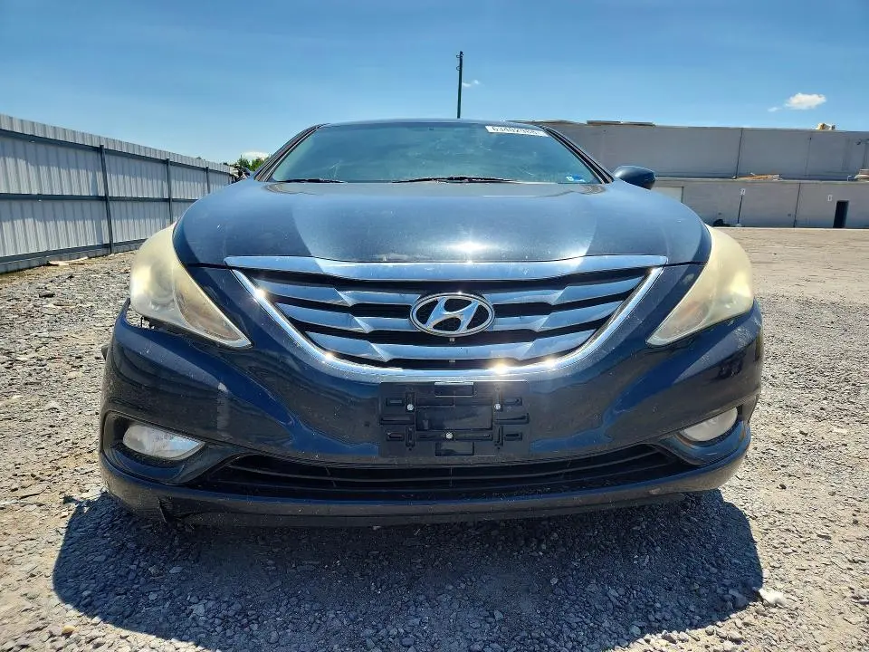 2011 HYUNDAI SONATA SE  