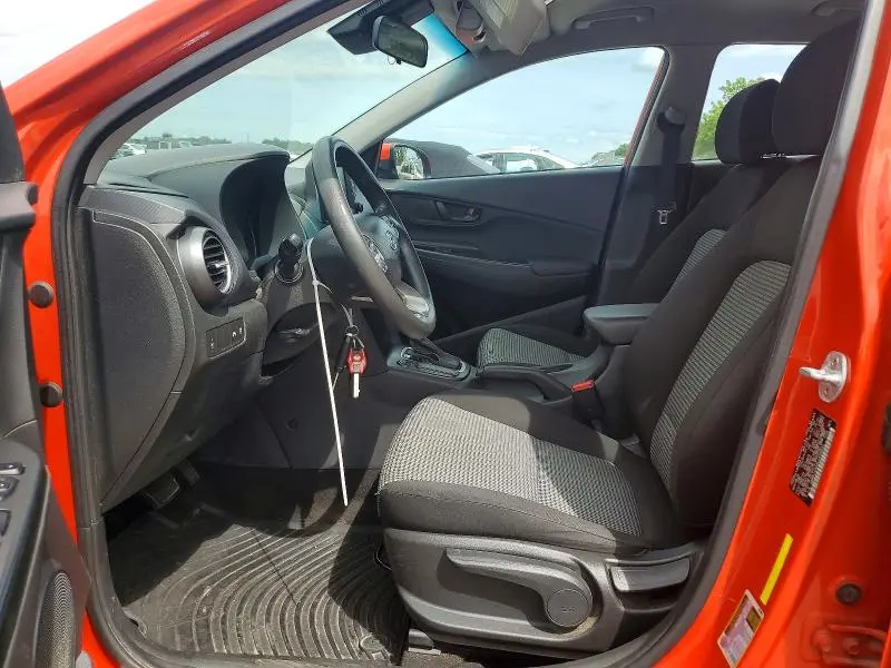 2020 HYUNDAI KONA SE  