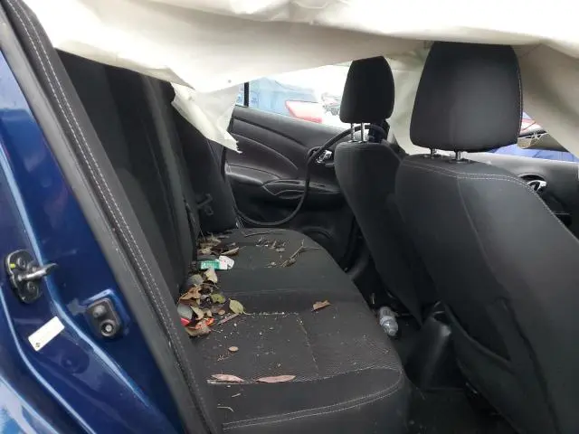 2019 NISSAN VERSA S