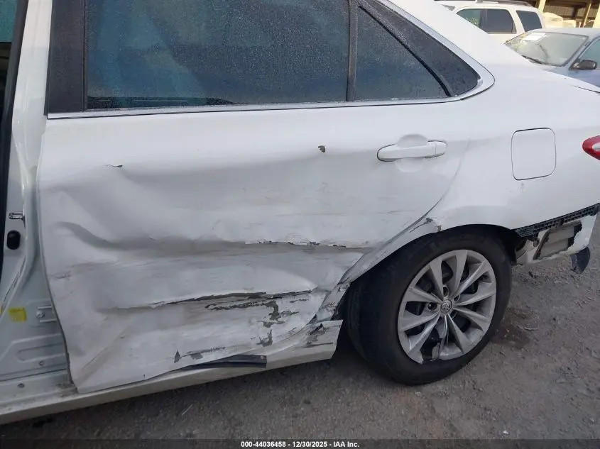 2015 TOYOTA CAMRY LE