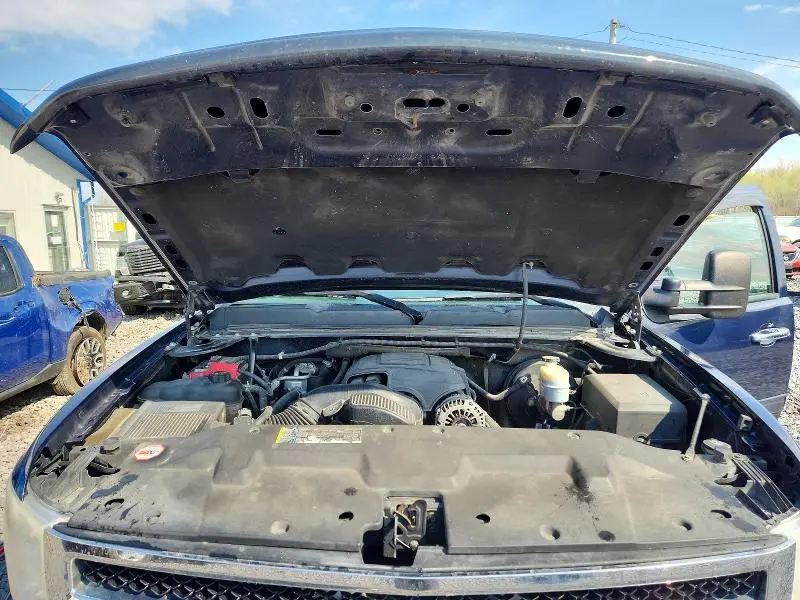 2011 CHEVROLET SILVERADO K1500 LT  
