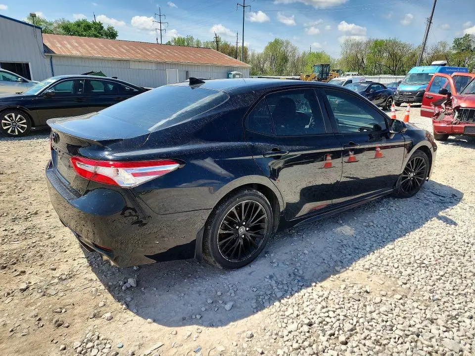 2020 TOYOTA CAMRY SE NIGHTSHADE  