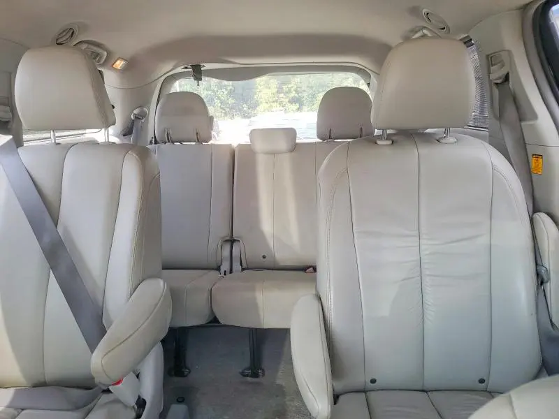 2011 TOYOTA SIENNA XLE 7-PASSENGER AUTO ACCESS SEAT  