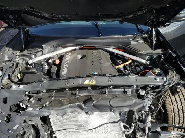 2025 BMW X5 XDRIVE50E  