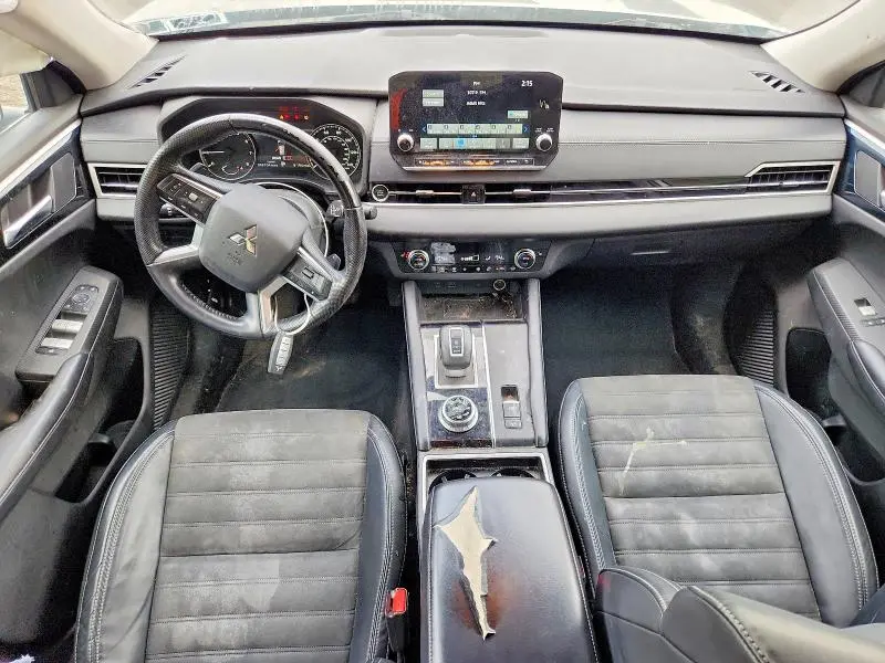 2022 MITSUBISHI OUTLANDER SE  