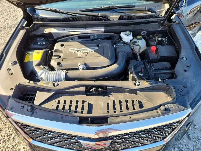 2024 CADILLAC XT4 LUXURY  