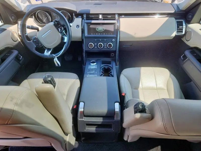 2020 LAND ROVER DISCOVERY SE  