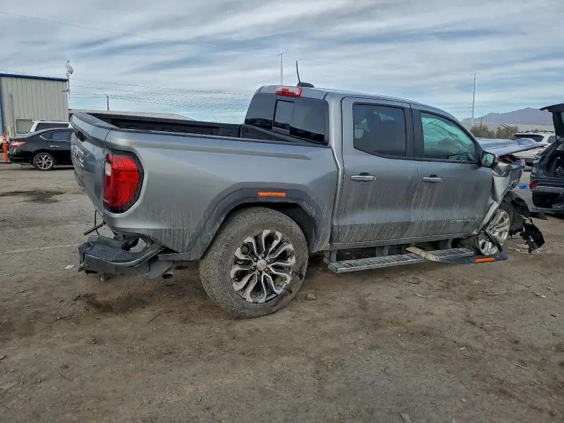 2024 GMC CANYON DENALI  