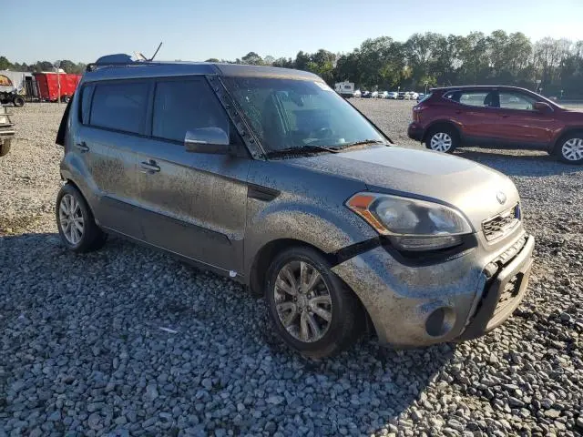 2013 KIA SOUL +  