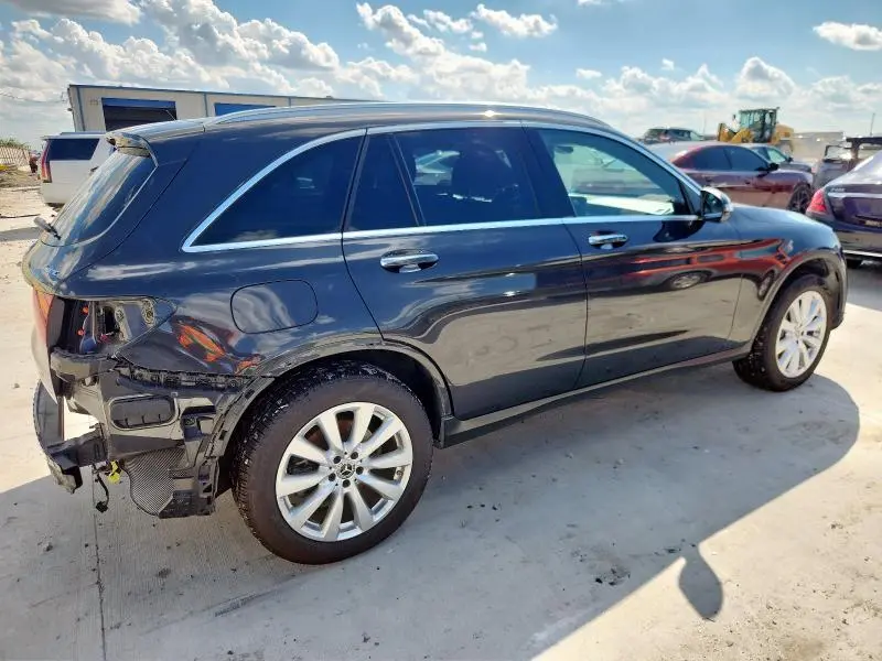 2020 MERCEDES-BENZ GLC 300 4MATIC  