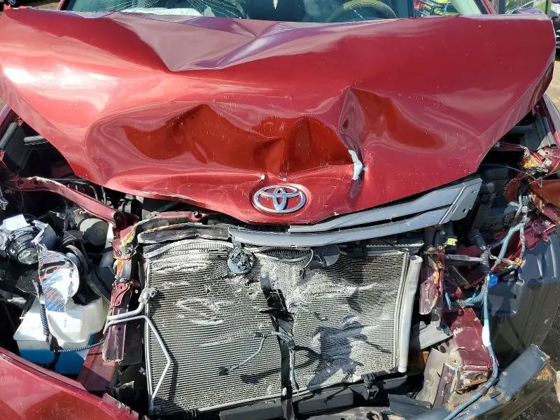 2012 TOYOTA SIENNA XLE 8-PASSENGER  