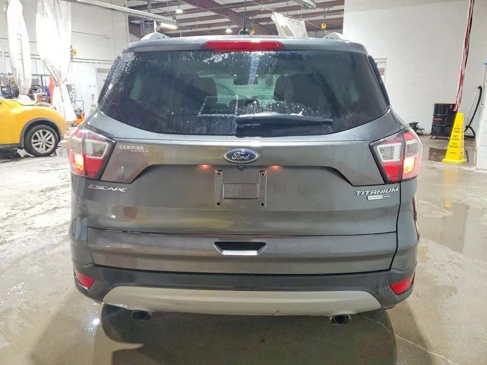 2017 FORD ESCAPE TITANIUM  