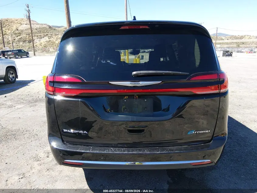 2023 CHRYSLER PACIFICA HYBRID TOURING L