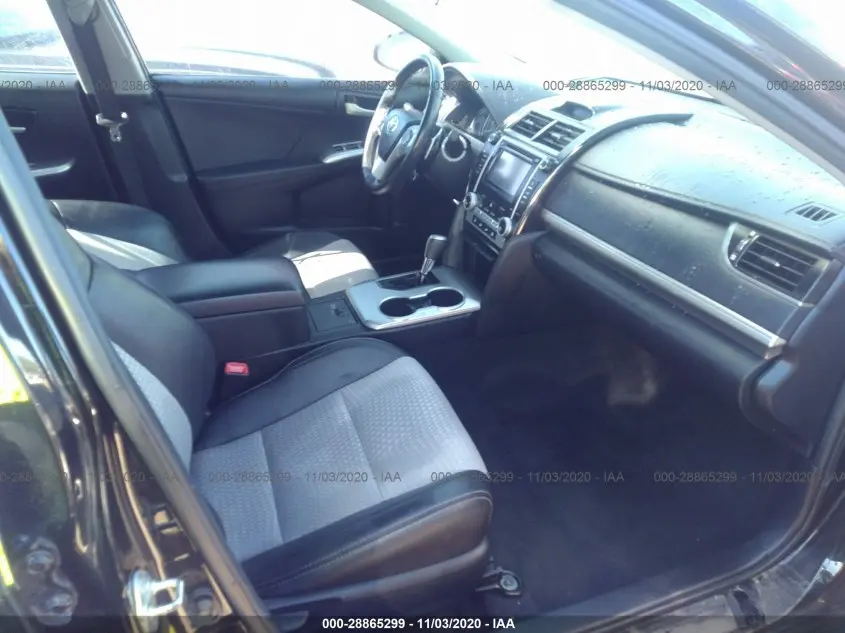 2012 TOYOTA CAMRY SE