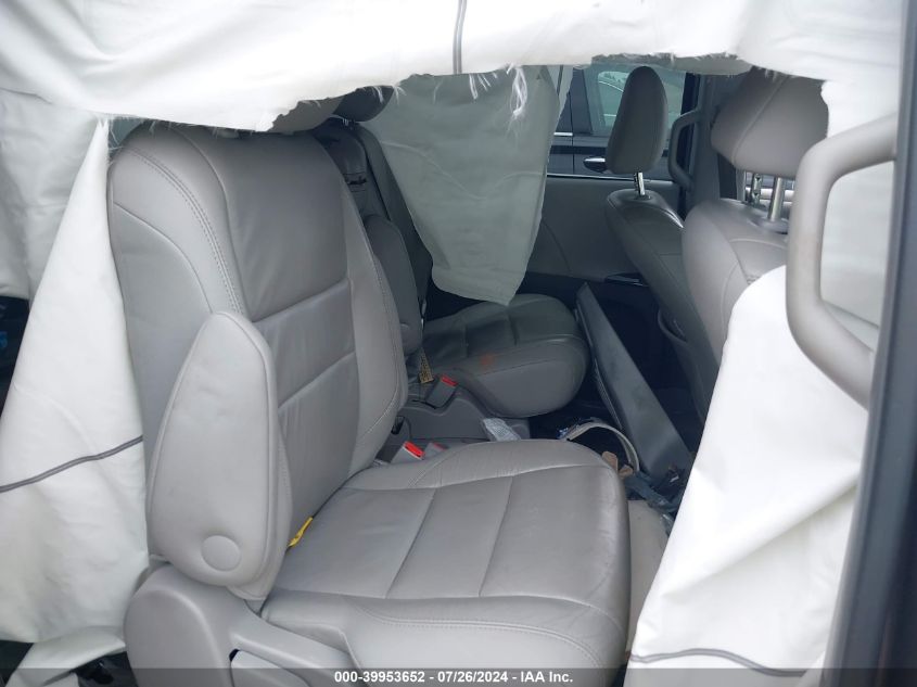 2016 TOYOTA SIENNA XLE 8 PASSENGER