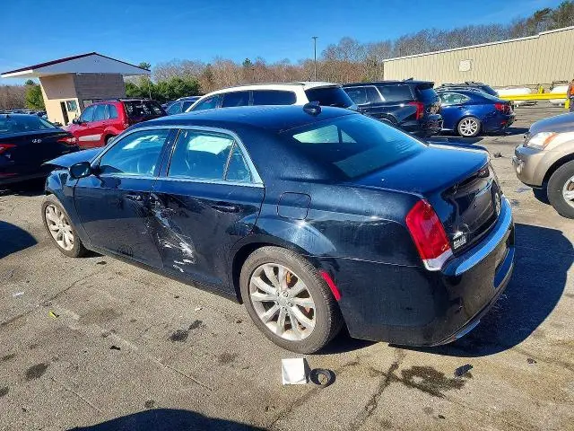 2017 CHRYSLER 300 LIMITED  