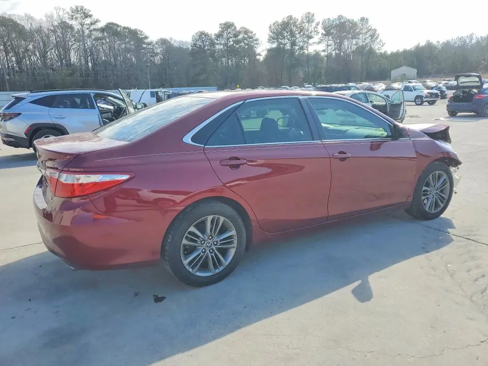 2016 TOYOTA CAMRY LE  