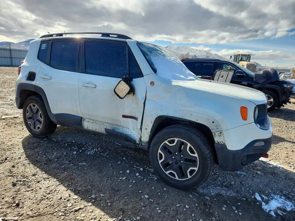 2016 JEEP RENEGADE TRAILHAWK  
