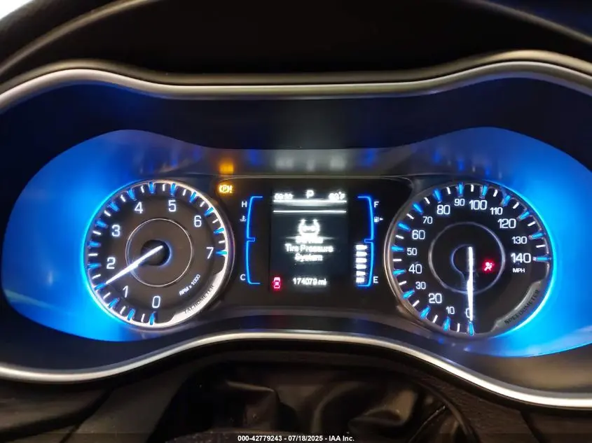 2015 CHRYSLER 200 LIMITED