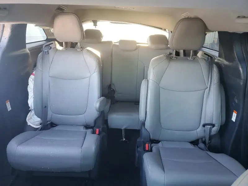 2025 TOYOTA SIENNA   