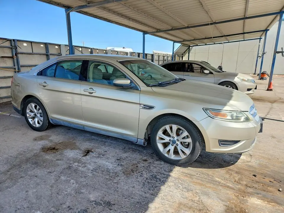 2010 FORD TAURUS SEL  