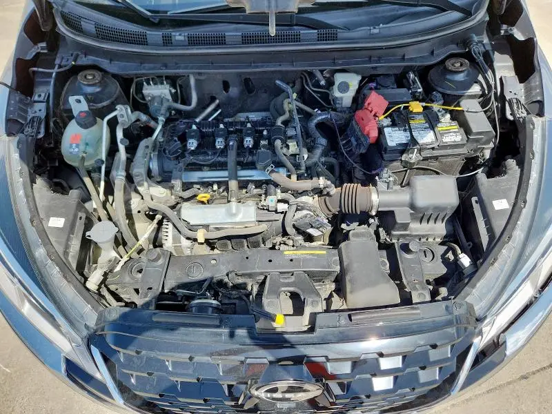 2022 NISSAN KICKS S  