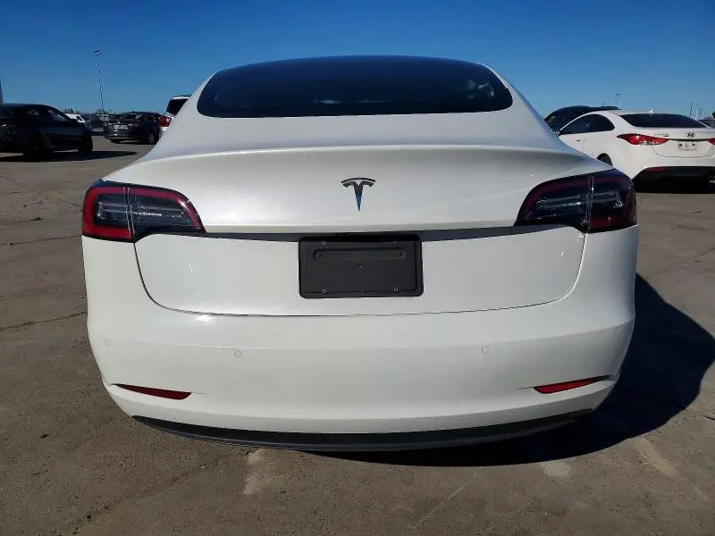 2021 TESLA MODEL 3   