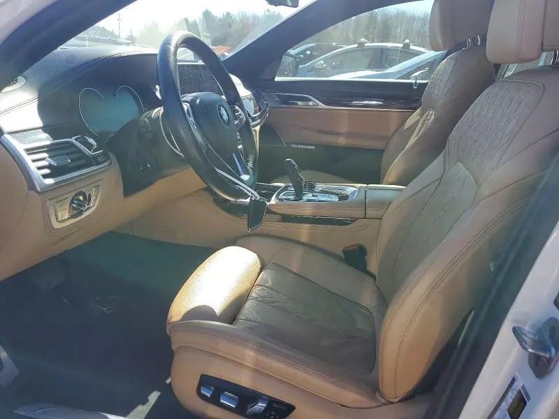 2018 BMW 750 XI  