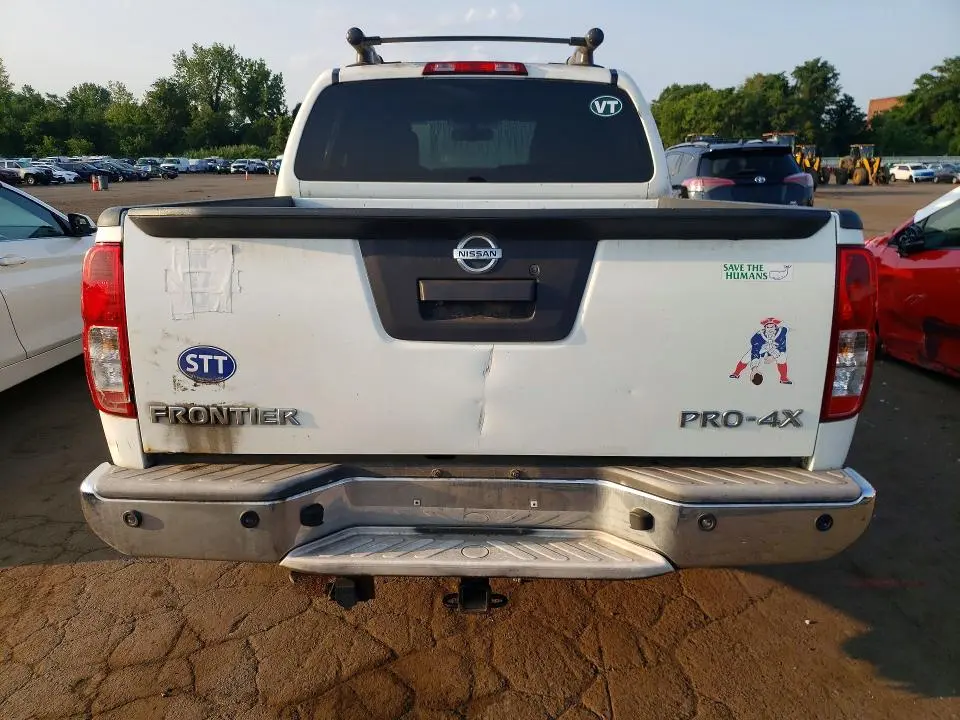 2013 NISSAN FRONTIER S  