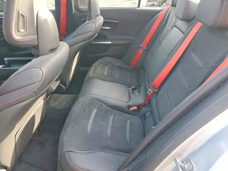 2025 MERCEDES-BENZ C 43 AMG  