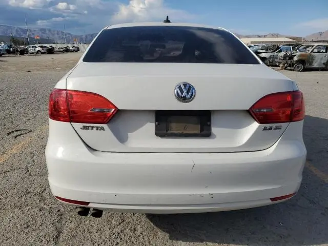 2013 VOLKSWAGEN JETTA SE  