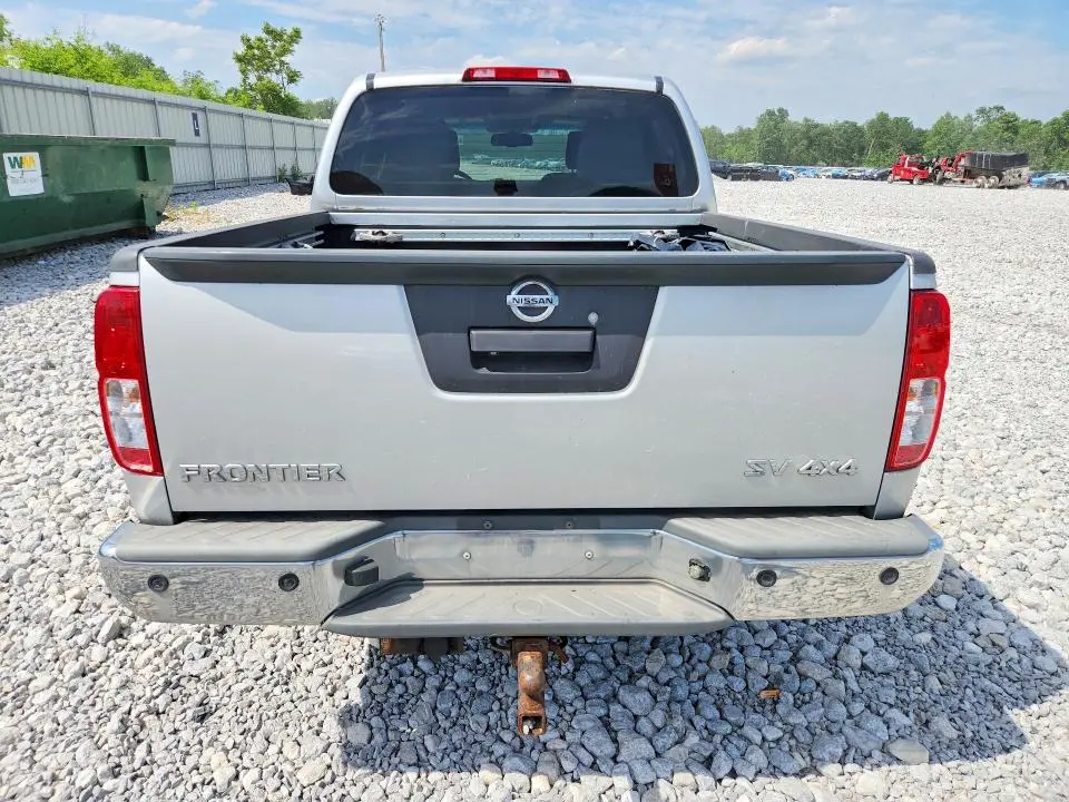 2013 NISSAN FRONTIER S  