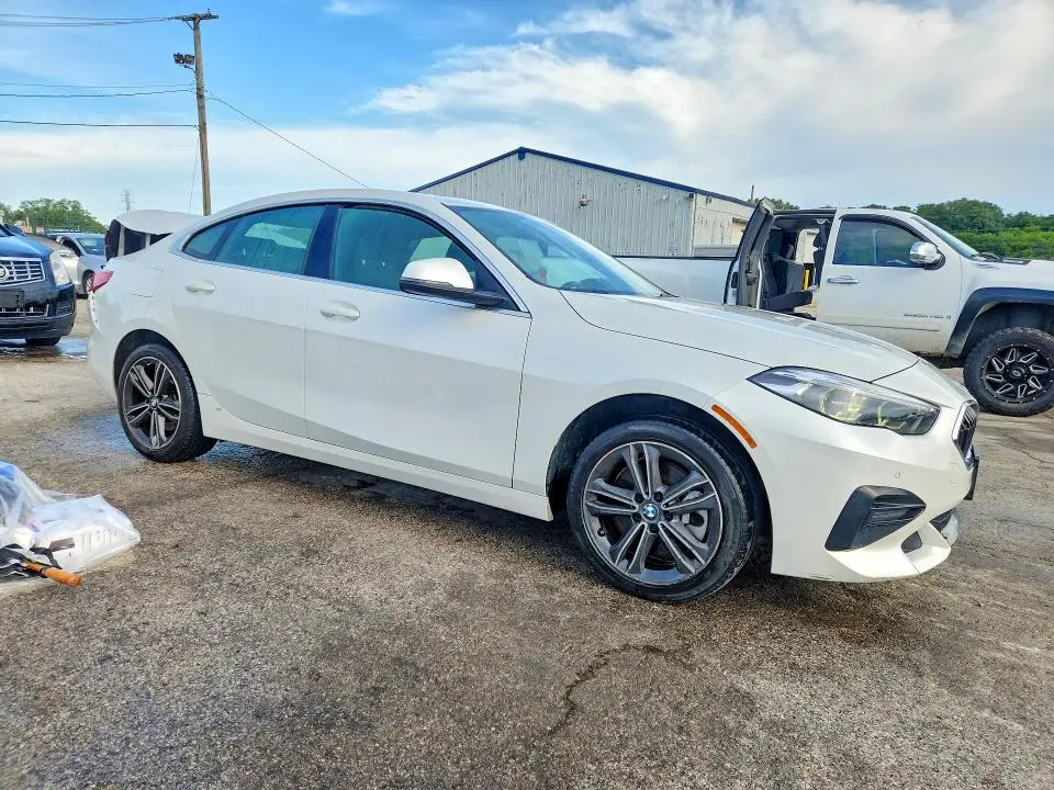 2022 BMW 228I   