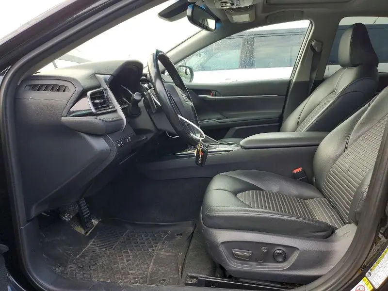 2019 TOYOTA CAMRY   