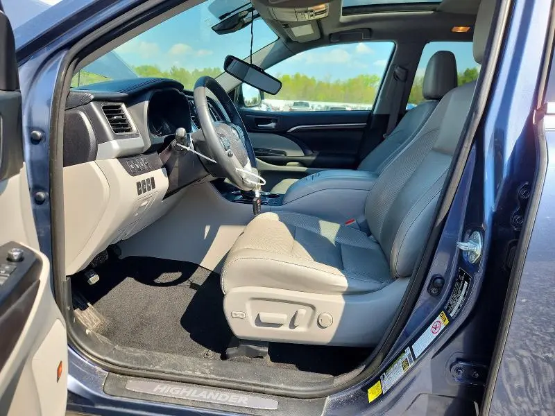2016 TOYOTA HIGHLANDER LIMITED PLATINUM  