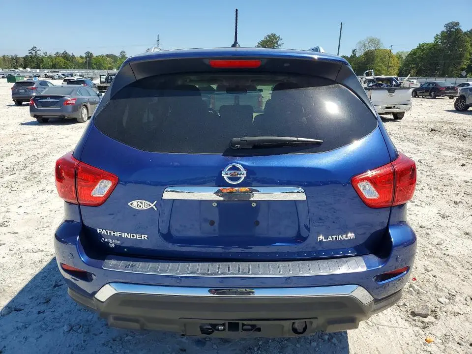 2017 NISSAN PATHFINDER PLATINUM  