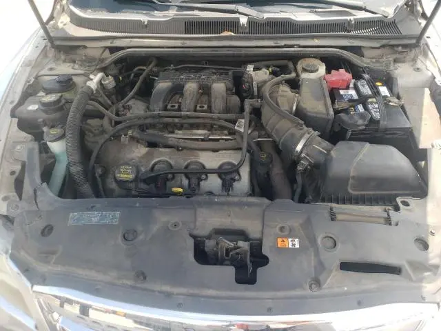 2010 FORD TAURUS SE  
